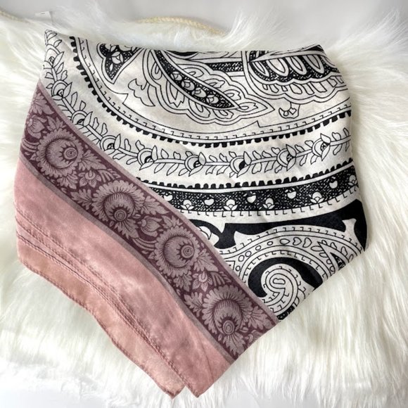 Ivy London Pink Geometrical Print Scarf - Picture 7 of 7